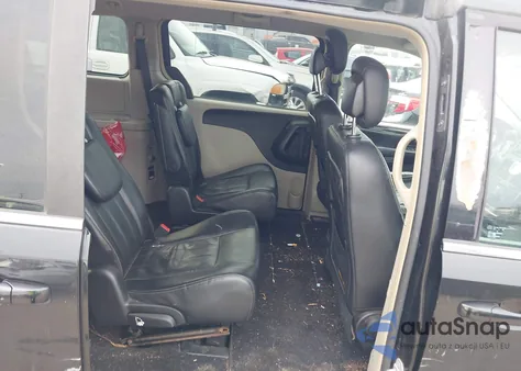 2016 Chrysler Town & Country Touring z USA, uszkodzony, nr VIN 2C4RC1BG0GR186072